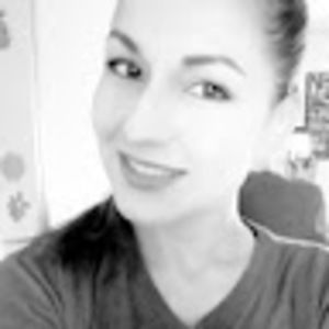 Meet your Posher, Idali